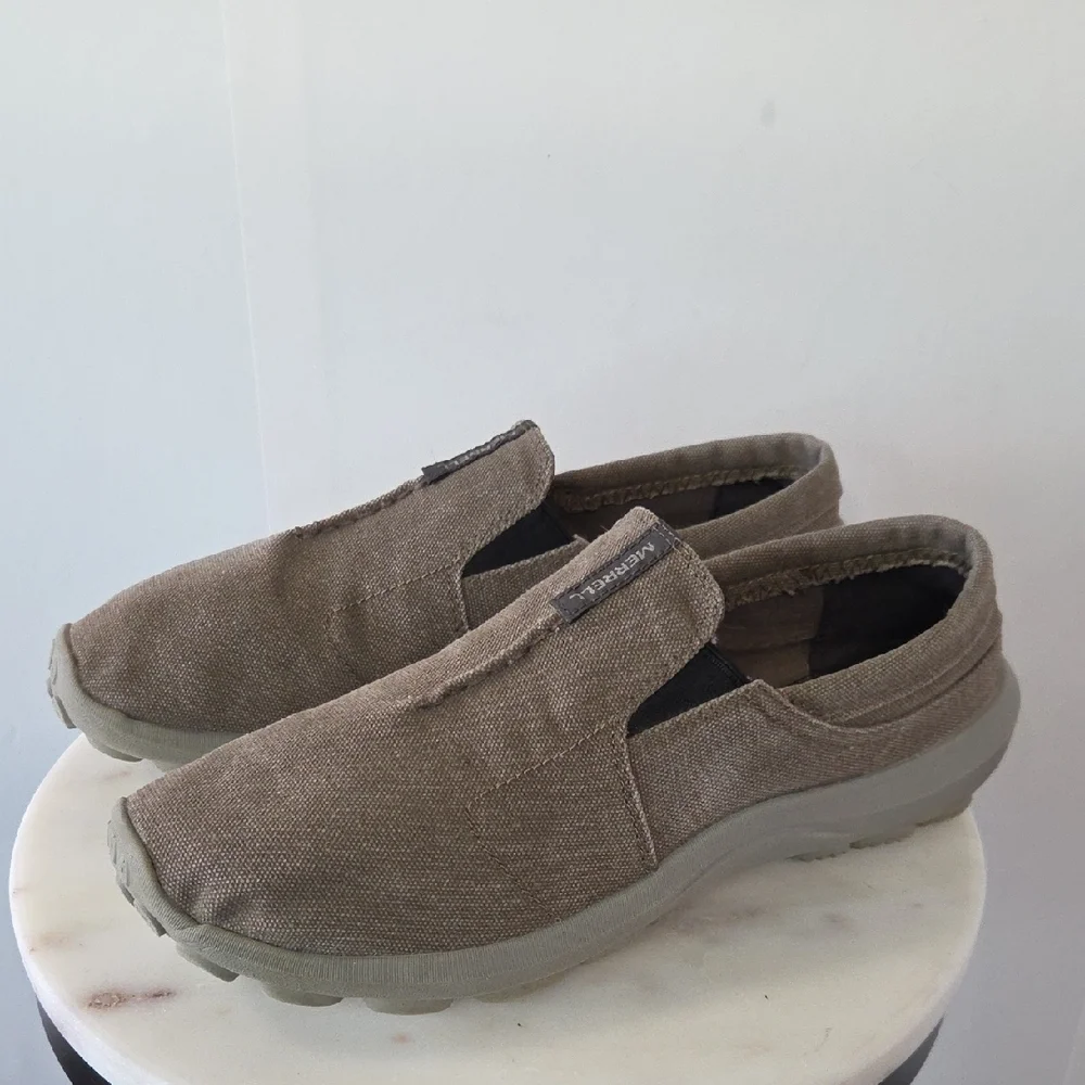 Merrell Men's Taupe Slip-On Canvas Loafers Size 9.5